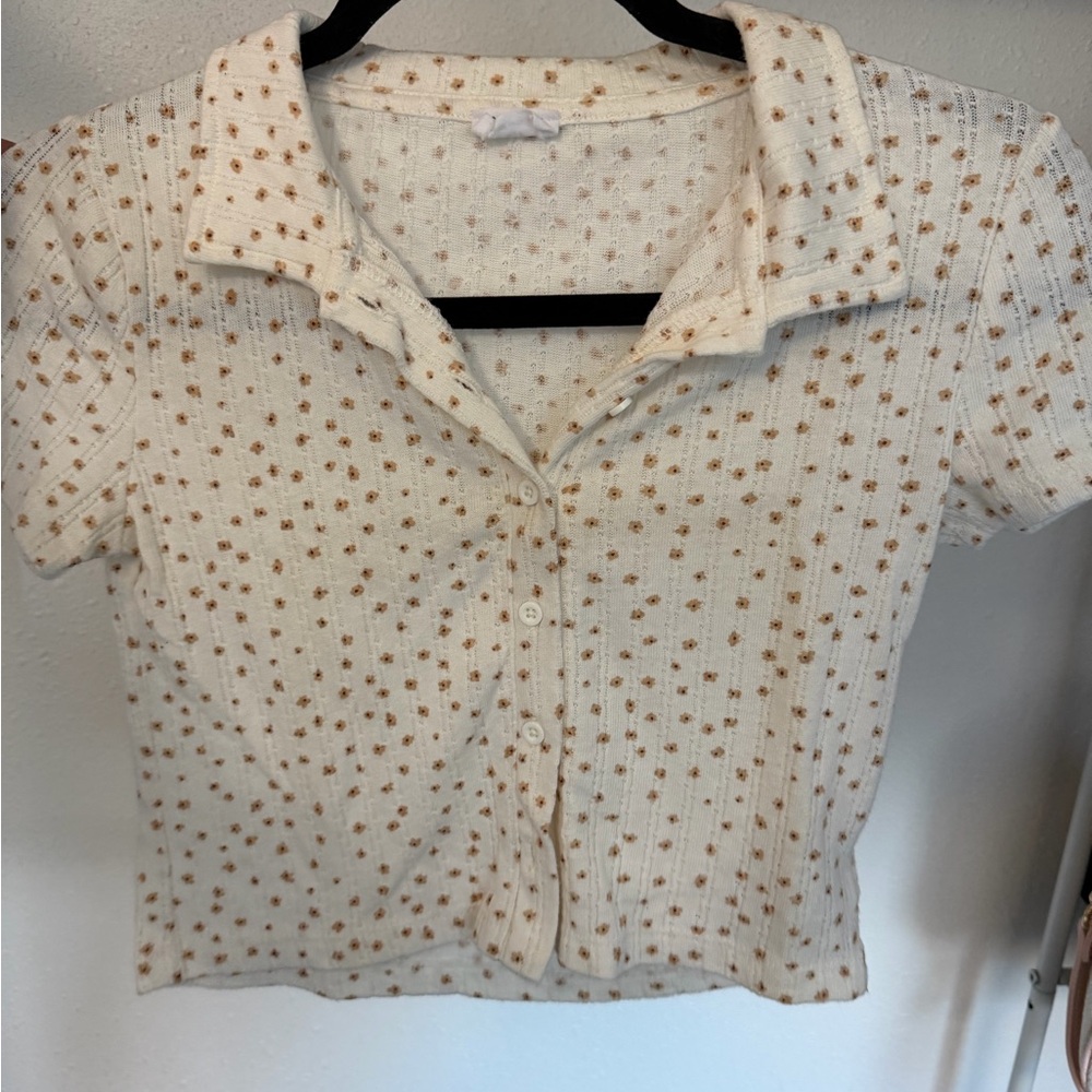Cotton On Cream Button-Front Collared Knit Top with Brown Dot Print